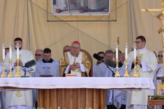Kardinál Duka žádal Slováky o odpuštění pro Čechy, kteří je prý „poučují o demokracii“